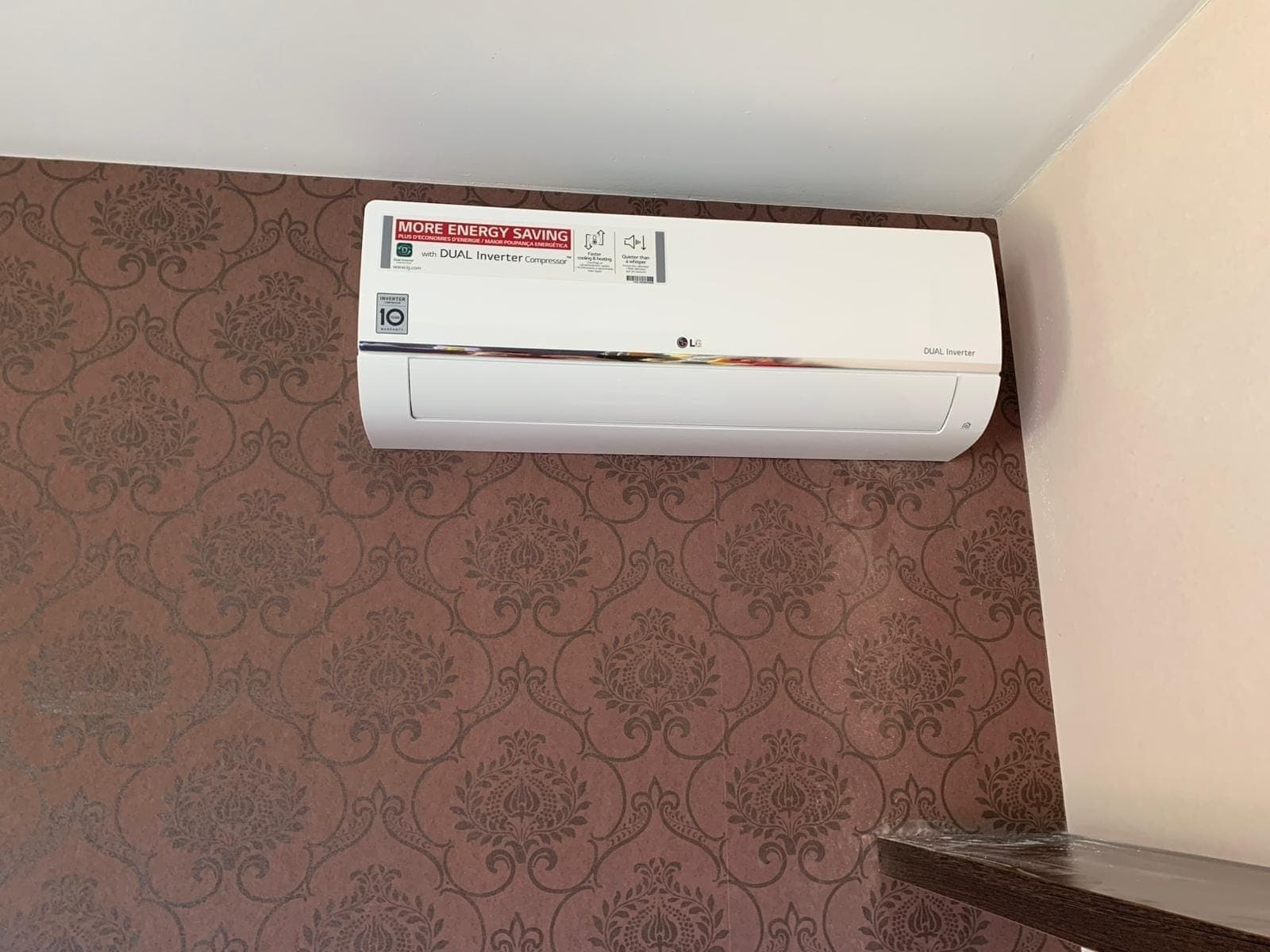 Installation unité intérieure LG Dual Inverter par Yce Confort à Charleroi